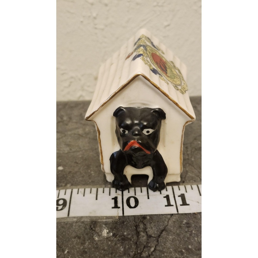 Vintage Arcadian China Black Watch Bulldog Doghouse Wick Crest Souvenir Figurine
